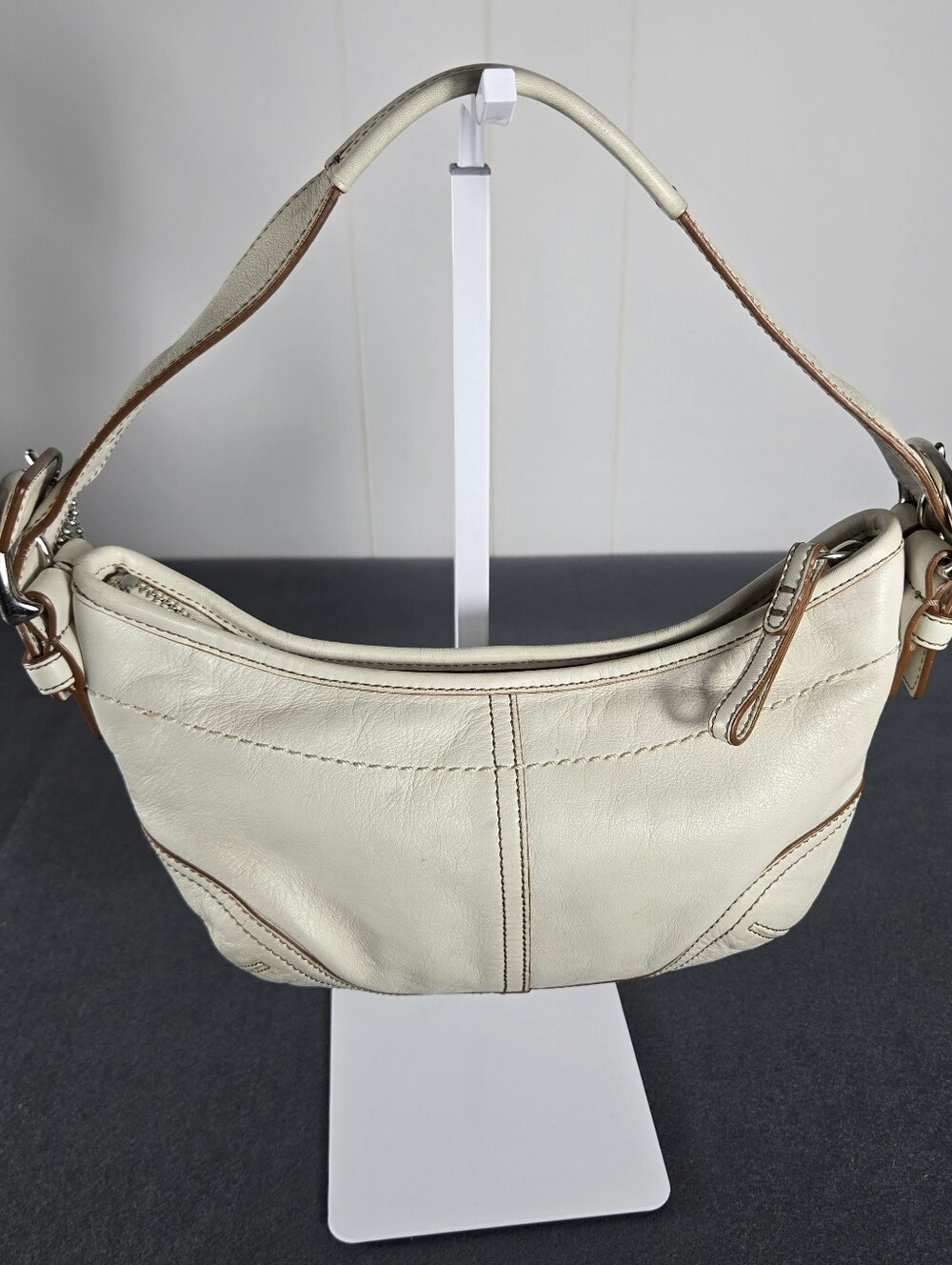 Coach Y2K Vintage Cream Leather Shoulder Bag with Tan Trim Soho